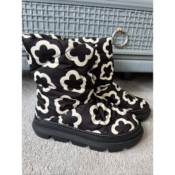 NWOB TORY BURCH Black White Floral‎ Sleeping Bag Pull On Boots Limited edition S - Picture 2 of 8